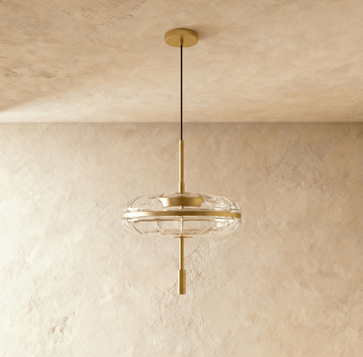 Lampa wisząca Rippled Glass z rzeźbiarską metalową ramą i miękkim światłem