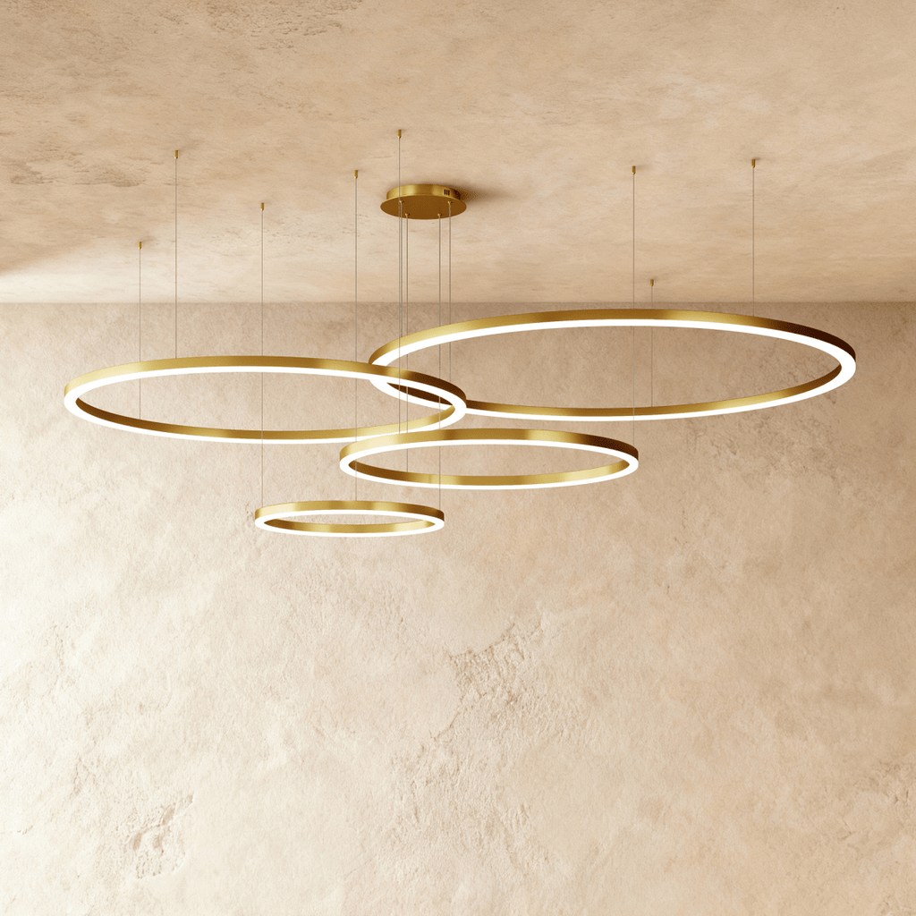 Żyrandol LED Nova Ring z polerowaną czarną żelazną ramą