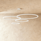 Żyrandol LED Nova Ring z polerowaną czarną żelazną ramą