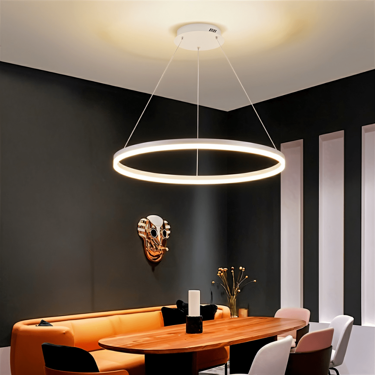 Żyrandol LED Nova Ring z polerowaną czarną żelazną ramą