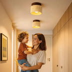 Minimalistická LED lampa ze dřeva pro klidnou atmosféru - Fioriscas