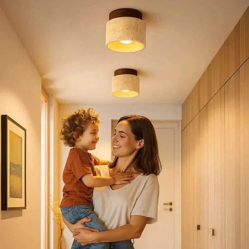 Minimalistická LED lampa ze dřeva pro klidnou atmosféru - Fioriscas