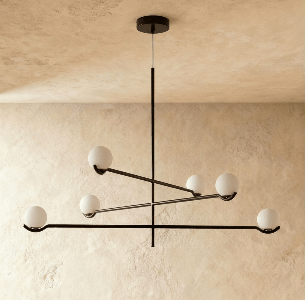 Lustre Trio Globe em Vidro com Haste Fina de Ferro para Interiores Modernos e Aconchegantes