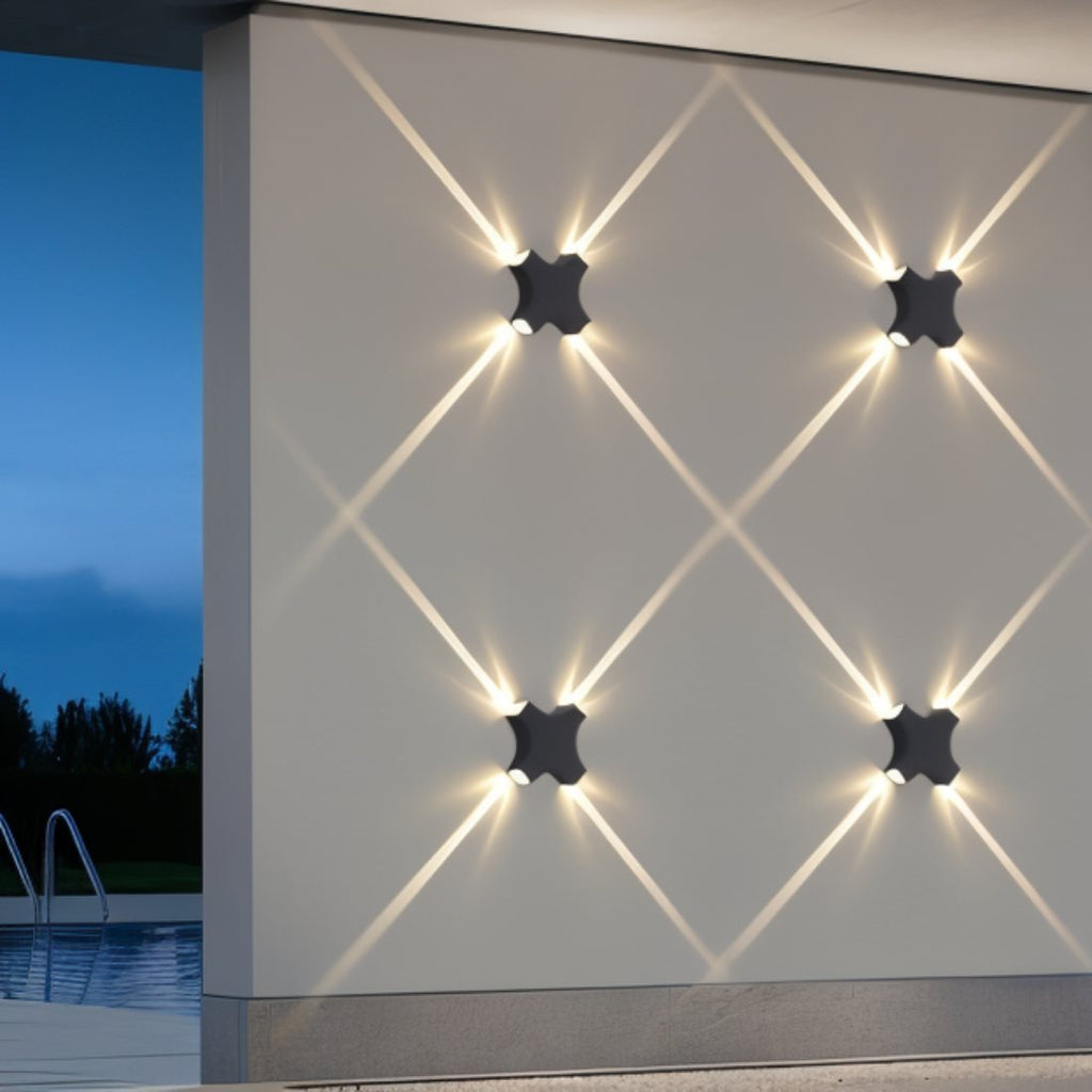 Aero Lumen vägglampa i väderbeständig aluminium för inomhus- och utomhusbruk