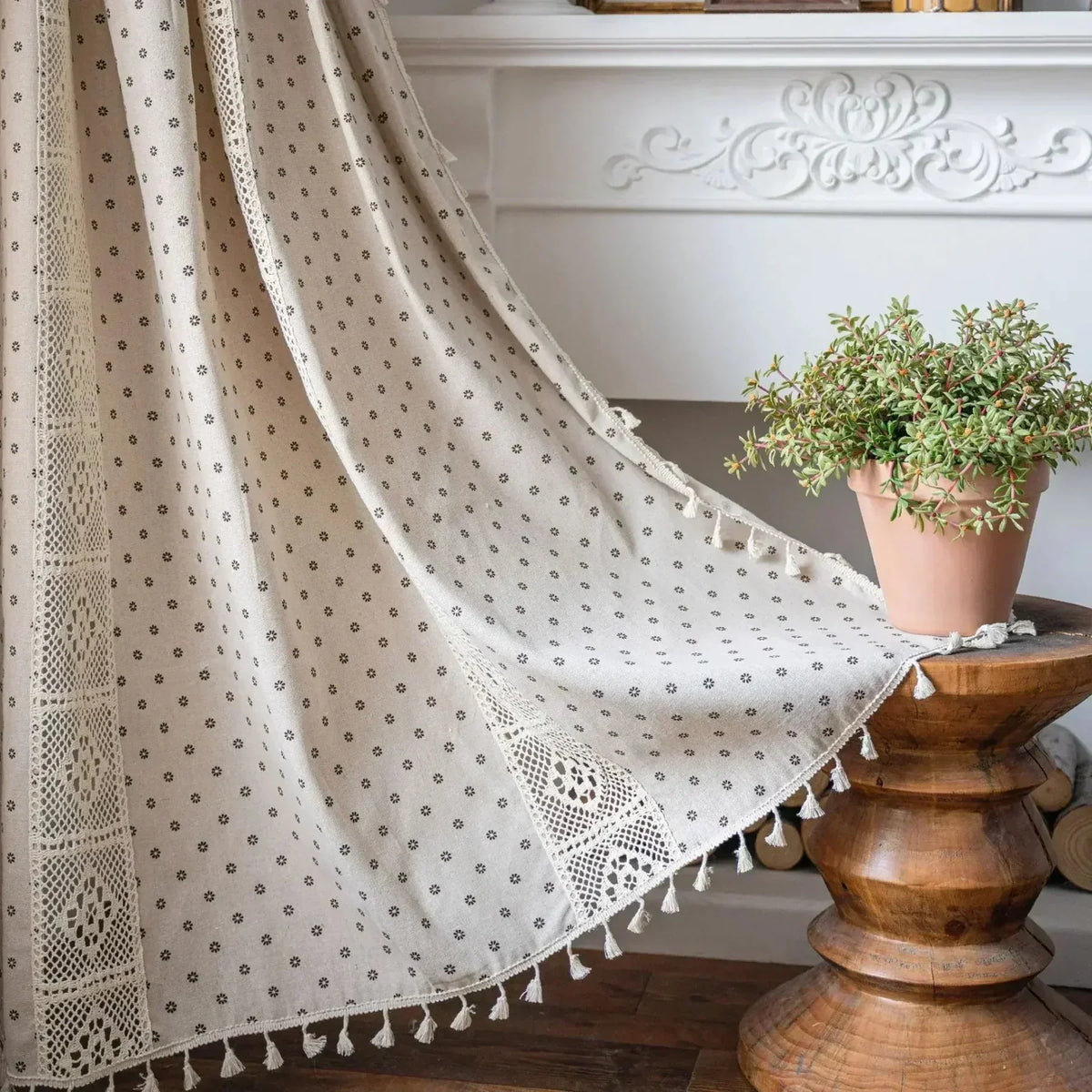 Boho Breeze függönyök: fényáteresztő csipke bohém lakberendezéshez | Fioriscas