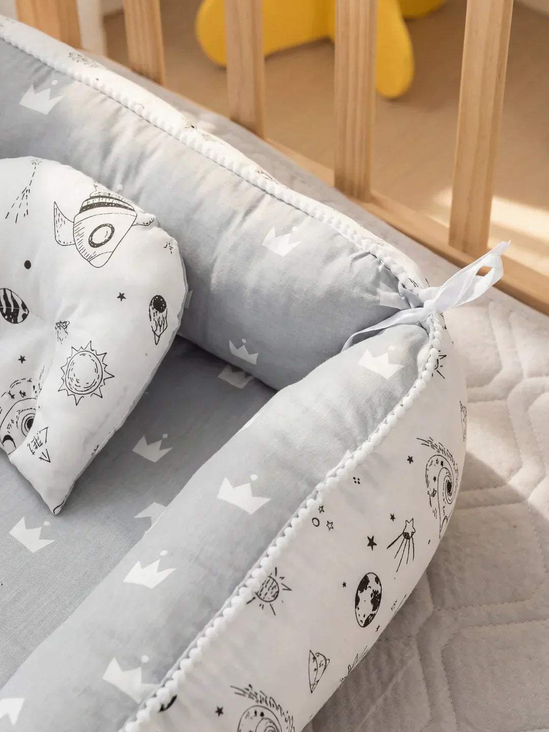 Extra-Long Baby Sleep Pod with Cervical Pillow | Fioriscas