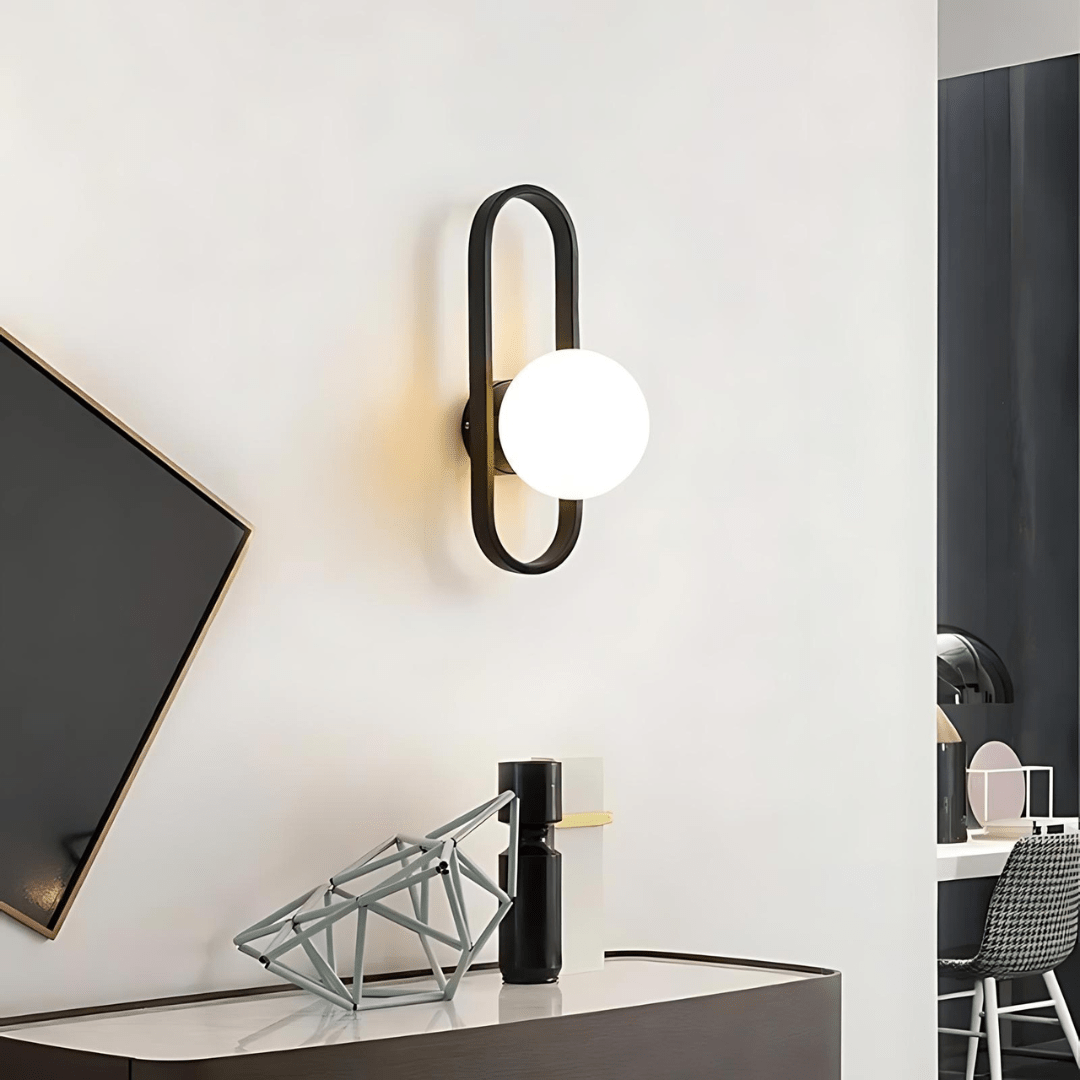 Vägglampa i frostat glas, Aurelin-kollektionen, upp- och nedåtriktat ljus