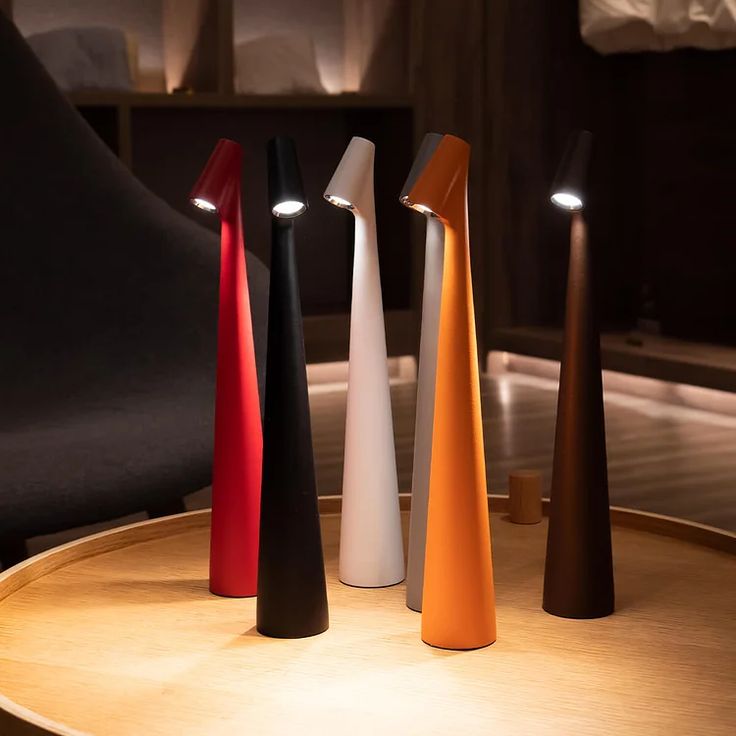LumaNord genopladelig bordlampe med varmt LED-lys til spisning og læsning