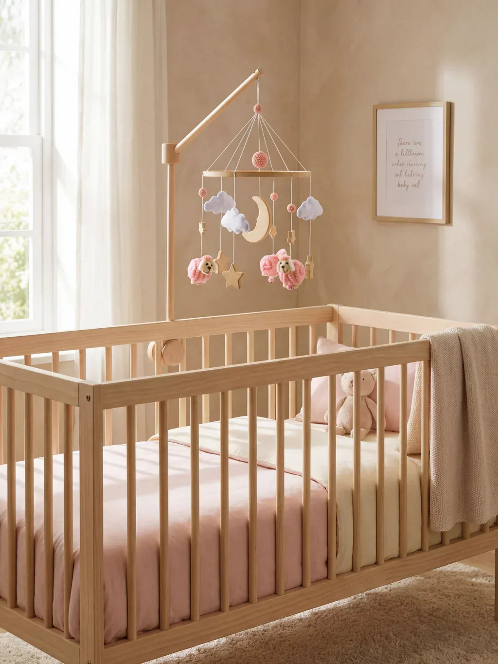 Mobile in legno per lettino con pecorelle, per giochi sensoriali e sonno