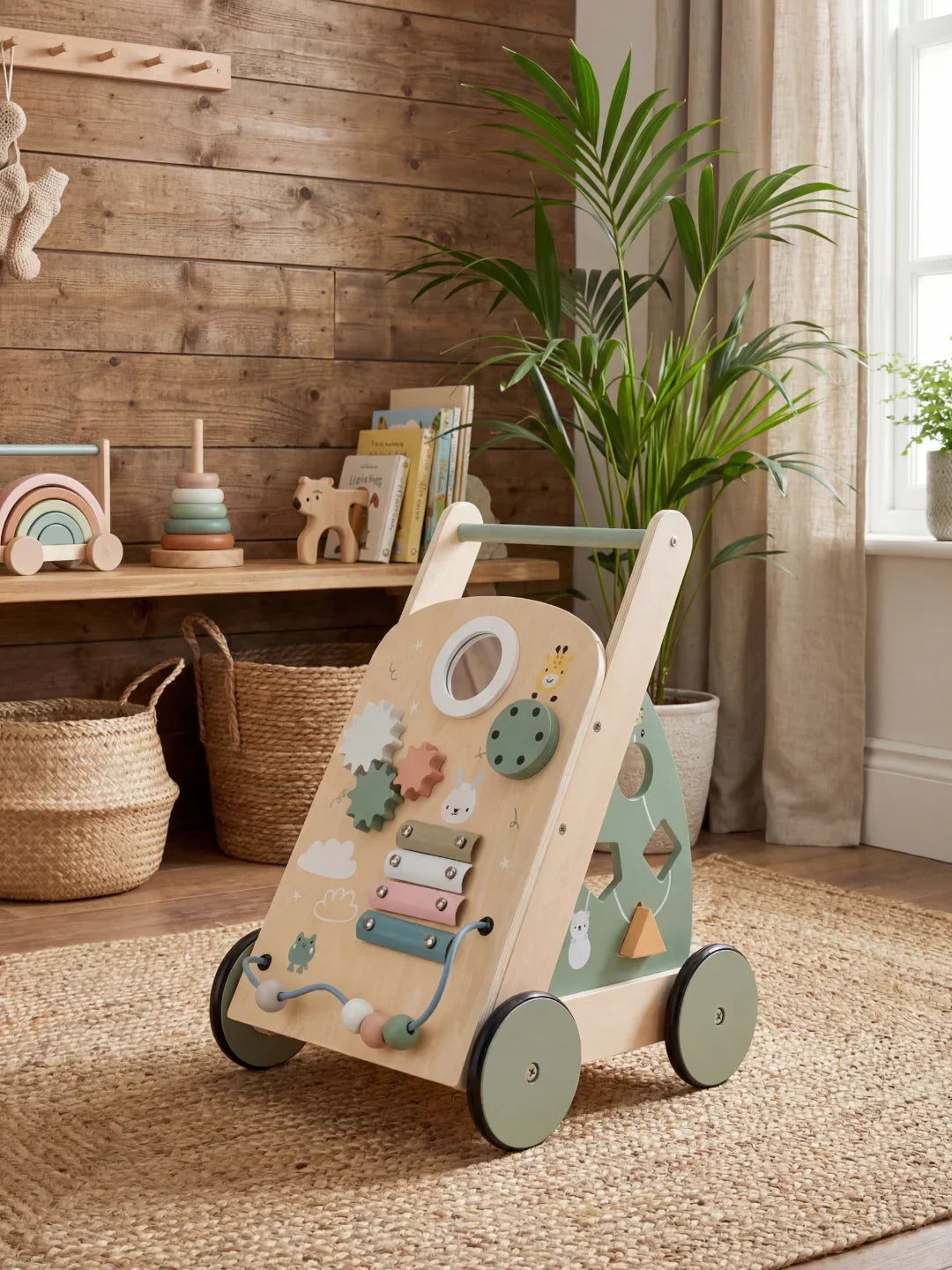 Kompakter Lauflernwagen aus Holz im nordischen Design | Fioriscas