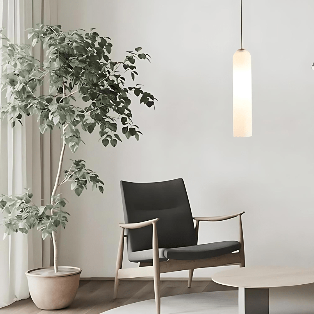 Suspension en verre Liora avec finition en métal poli