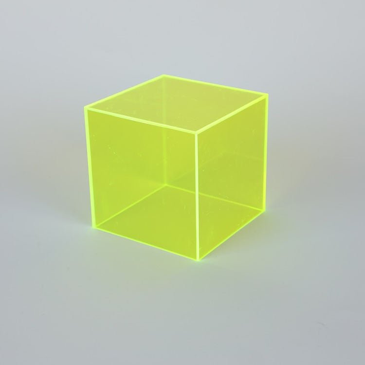 Lumera Collectibles Display Case, Clear Acrylic Construction