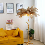 Lampada da terra Feathered Glam con velluto Glow Luxe Interiors