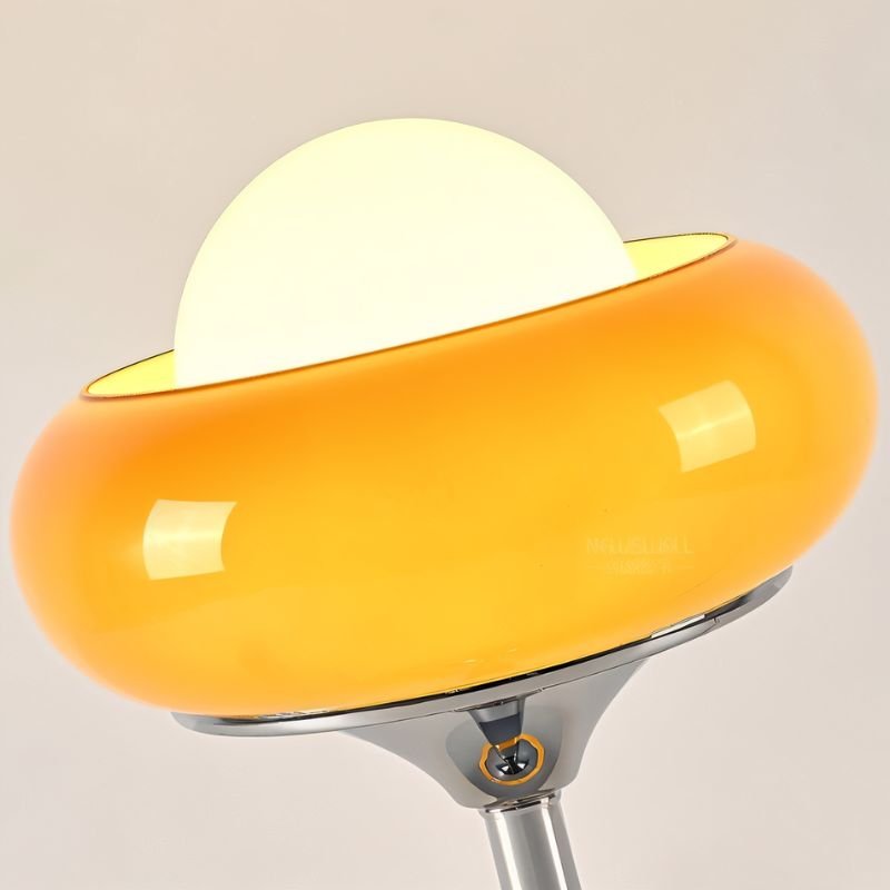 Lampa podłogowa Aurora Nova z kloszem ze szkła do wnętrz w stylu mid-century modern  