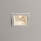 LumenForge Square IP65 infälld downlight med vit kant