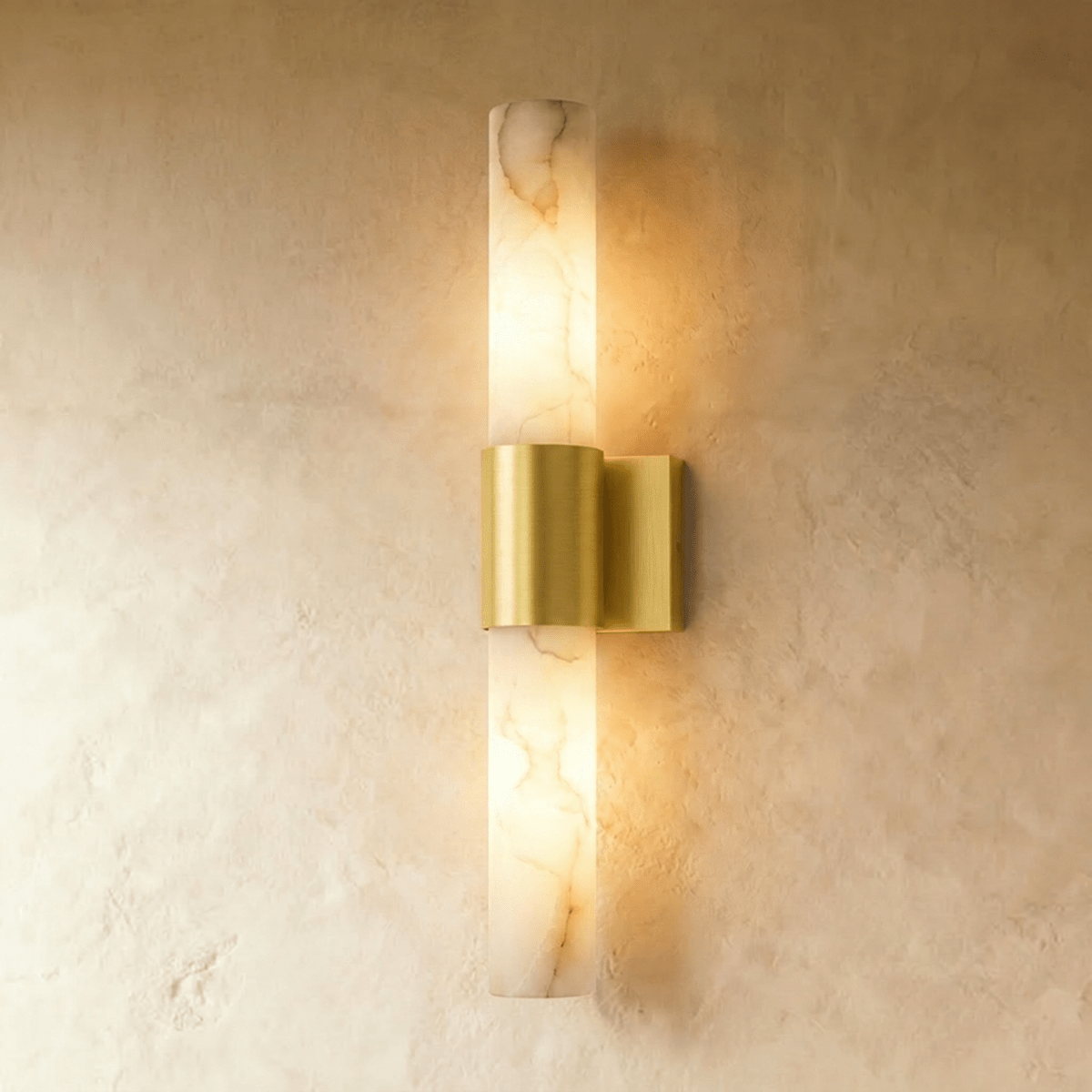 Aplique de pared Aurora de cobre y mármol para pasillos modernos