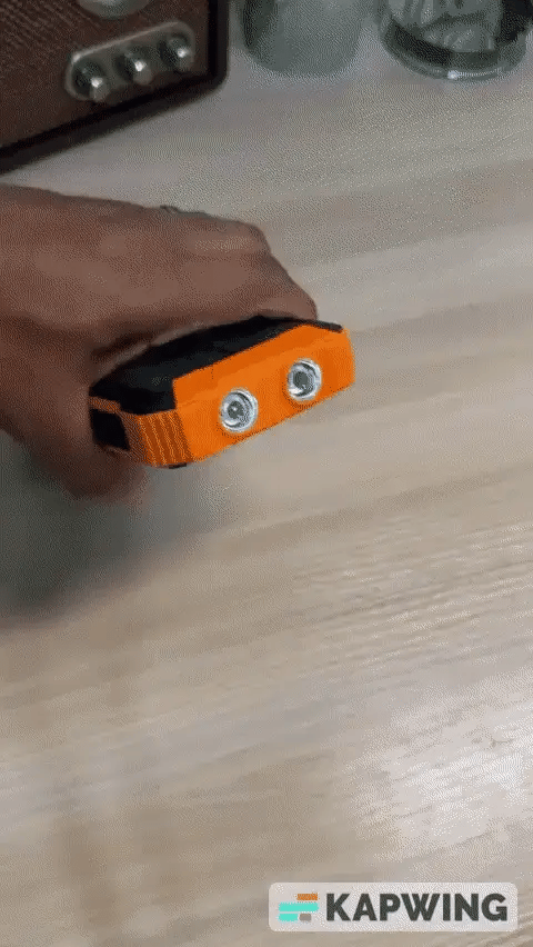 Solární powerbanka SolarPulse 20000mAh s LED svítilnou