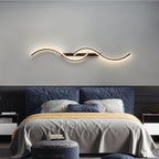 Lampa ścienna Aurelia S Line z aluminium z miękkim światłem LED