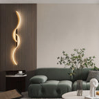 Lampa ścienna Aurelia S Line z aluminium z miękkim światłem LED