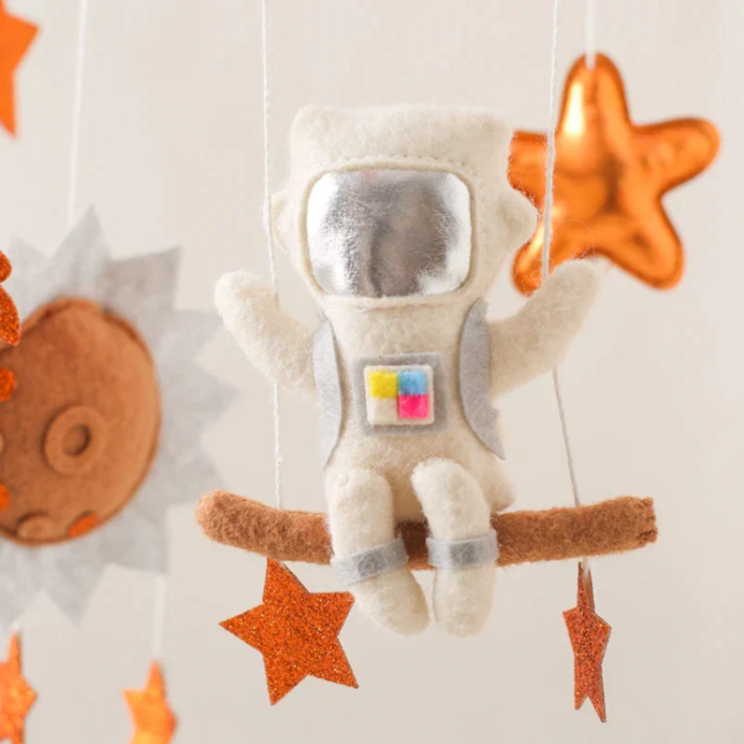 Natural Wood Crib Mobile To Calm Your Baby At Bedtime