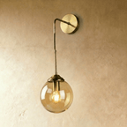 Klasická nástěnná lampa HorizonAura s moderním ambientním osvětlením  