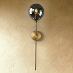 Klasická nástěnná lampa HorizonAura s moderním ambientním osvětlením  