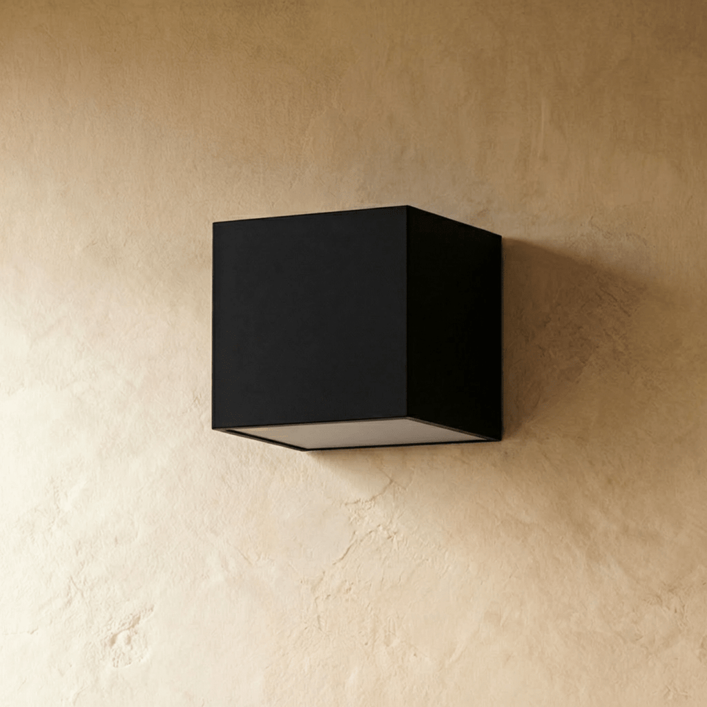SolaraGlow solarna lampa ścienna zewnętrzna z ciepłym ambientowym światłem