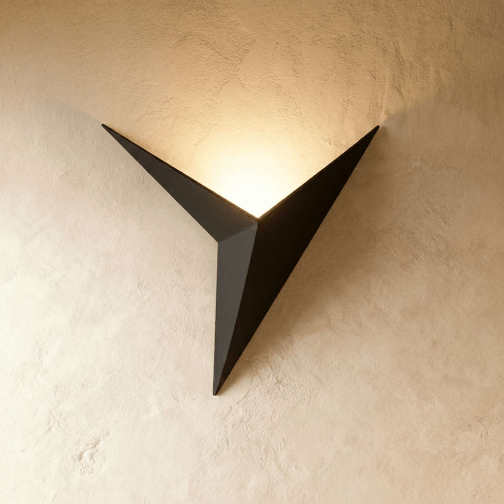 Luz de Parede Minimalista NovaLine com Três Acabamentos Metálicos para Casas Modernas