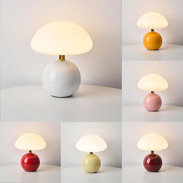 Lyvara crème-kleurige keramische paddenstoel-tafellamp in Bauhaus-stijl