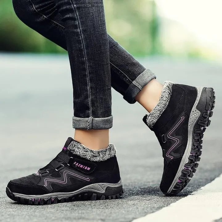 Waterproof Insulated Winter Boots, Unisex Lace-Up Fur Lining