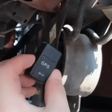 גשש GPS מגנטי זעיר לרכב עם ניטור בזמן אמת באפליקציה