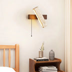 Lampada da parete Emberwood in travertino con tonalità calda del legno