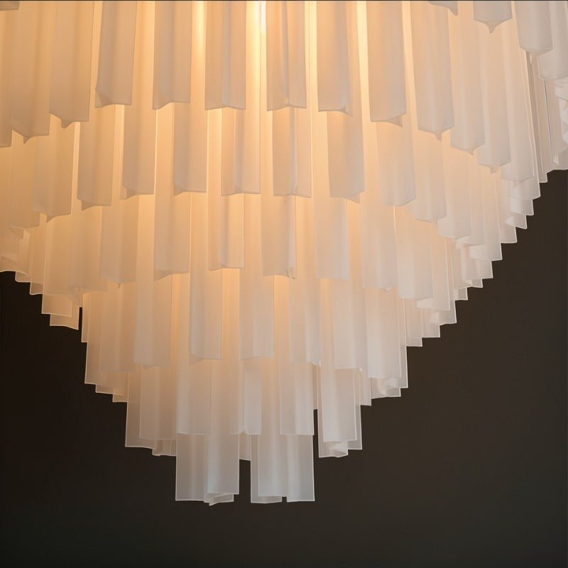Candeeiro de Teto Lumara em Ferro Cromado para Iluminação Aconchegante da Sala