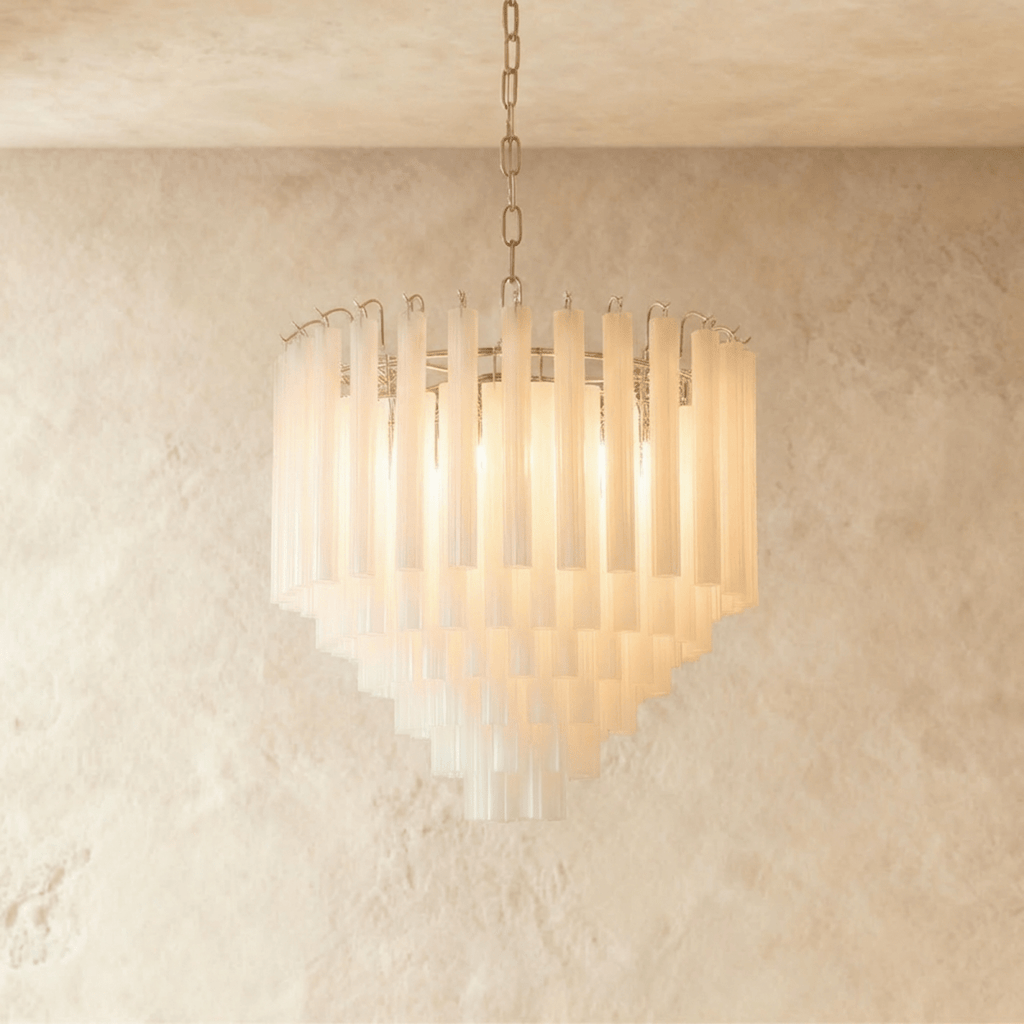 Candeeiro de Teto Lumara em Ferro Cromado para Iluminação Aconchegante da Sala