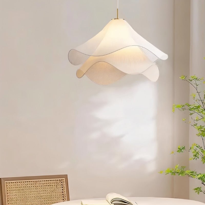 HaloWeave diffuse hanglamp in duurzaam stof voor een zachte moderne ambiance