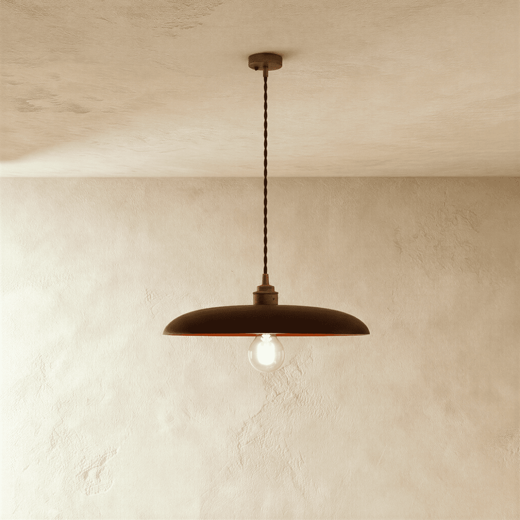 Lampada a sospensione WoodLumen a cupola con accenti in ottone e luce calda