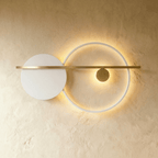 Lampada da parete Auric Onyx con accenti dorati di lusso e design moderno