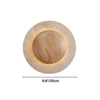Lampada da parete circolare in travertino con nucleo in legno e luce indiretta delicata