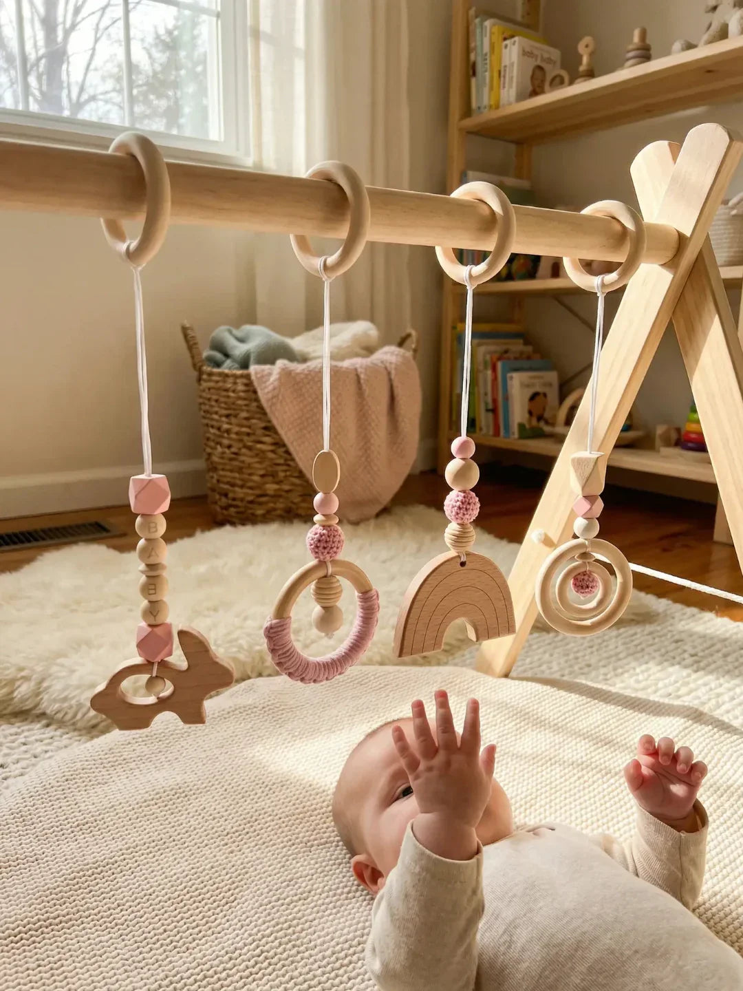Lekesett til babygym i tre, fire heklede hengende leker