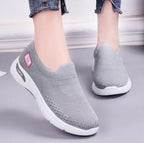 Women's Everyday Shoes With Cushioned Soles For All Day Comfort