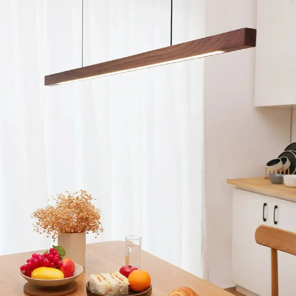 Arden Wood -riippuvalaisin, johdolla ripustettava valaisin mänty- tai saksanpähkinäpuussa