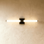 Aero Luxe lineární nástěnná lampa moderní hliník a akryl koupelnové a toaletní osvětlení