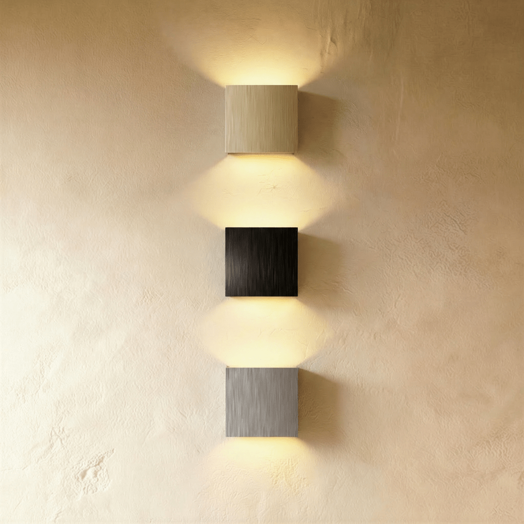 Lampada da parete quadrata in alluminio Verve per corridoi, illuminazione ambientale moderna