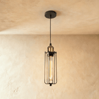 Lámpara colgante industrial ForgeFrame con jaula y bombillas Edison expuestas