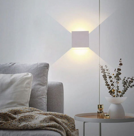 Asterra aluminium wandlamp, warm of koelwit ledlicht