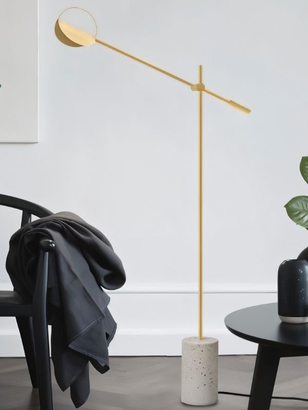 Terra Disc sochařská stojací lampa s nastavitelným ramenem a diskovým stínidlem