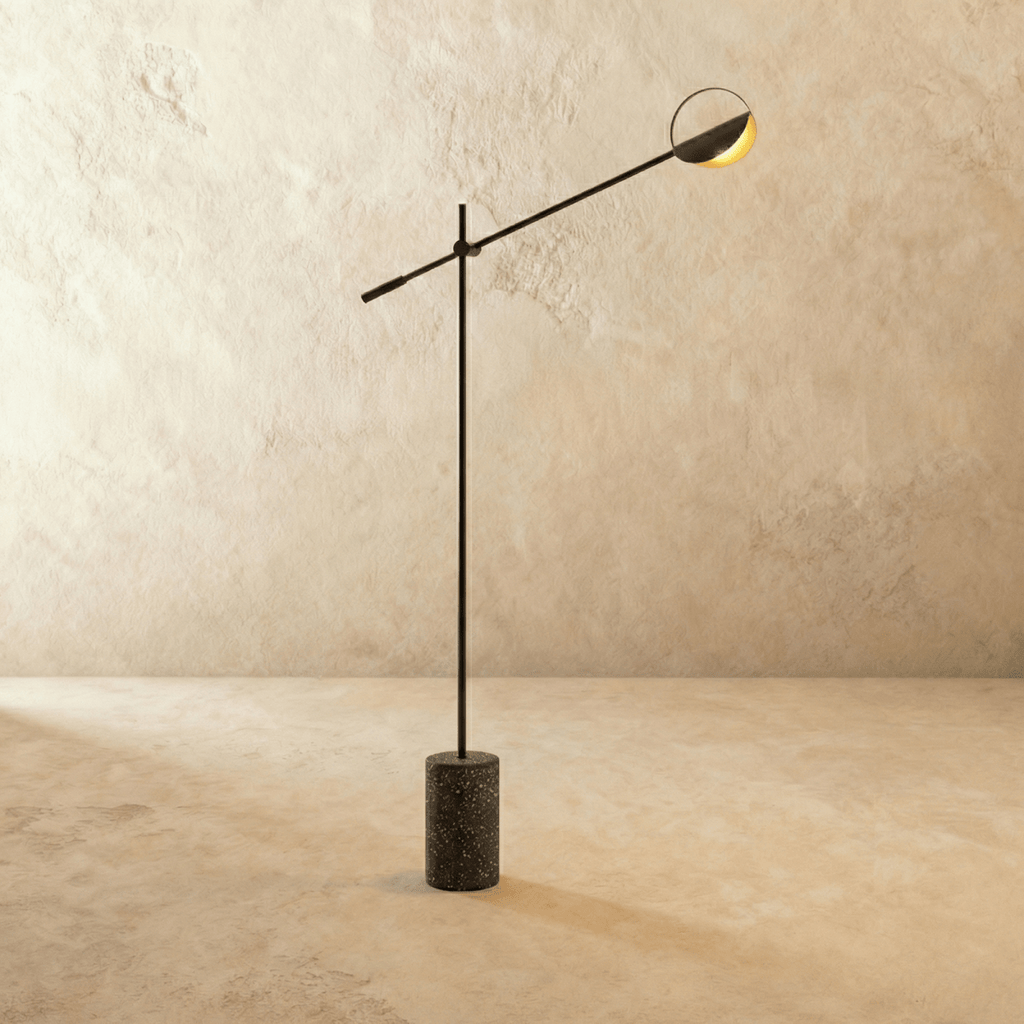 Terra Disc sochařská stojací lampa s nastavitelným ramenem a diskovým stínidlem