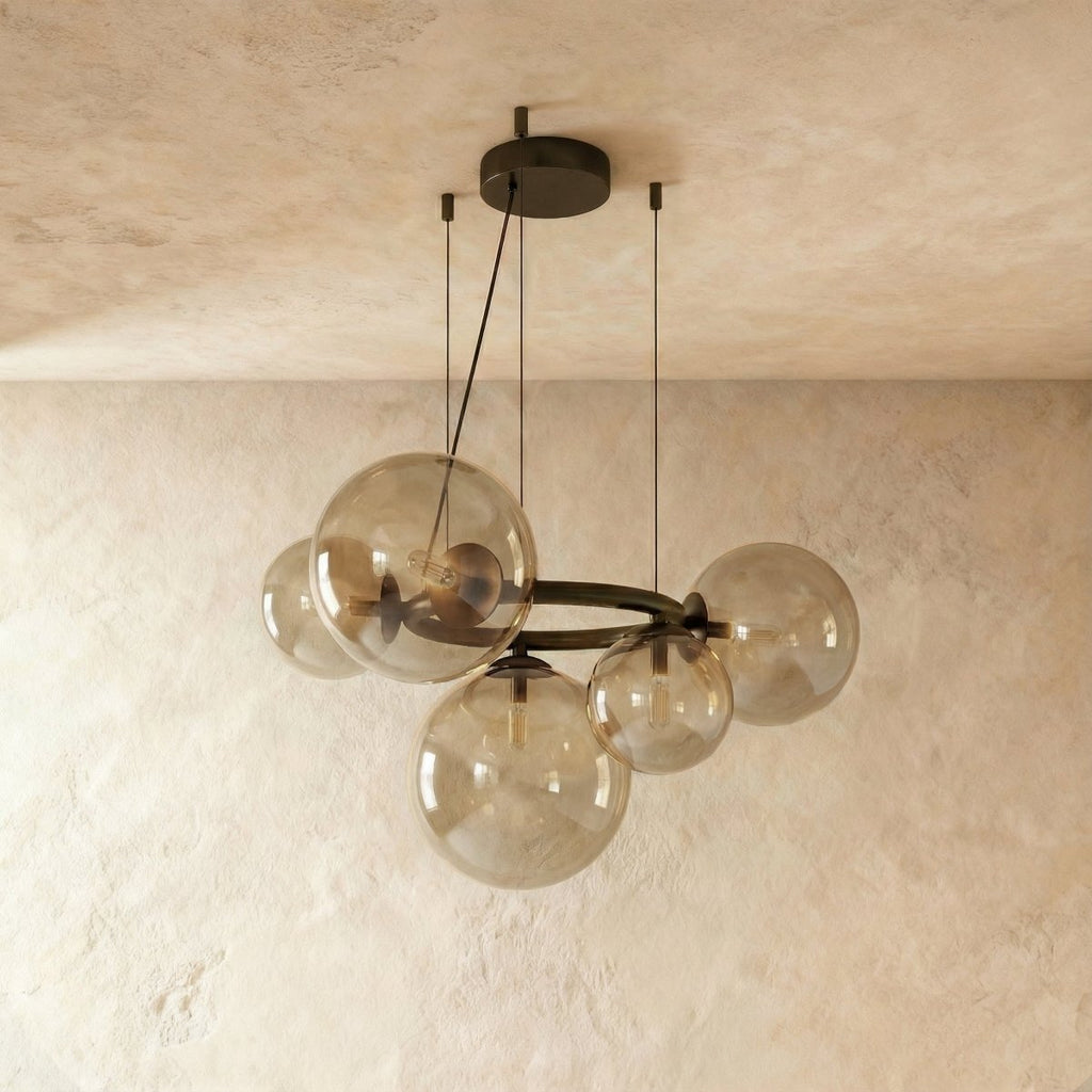 LumaOrbis orb-ljuskrona med LED-glasbollar på metallring