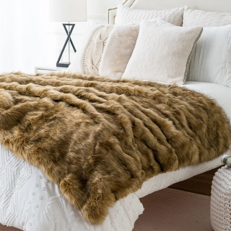 Luxe plaid van imitatiebont, Silvara, knus modern accent voor je interieur