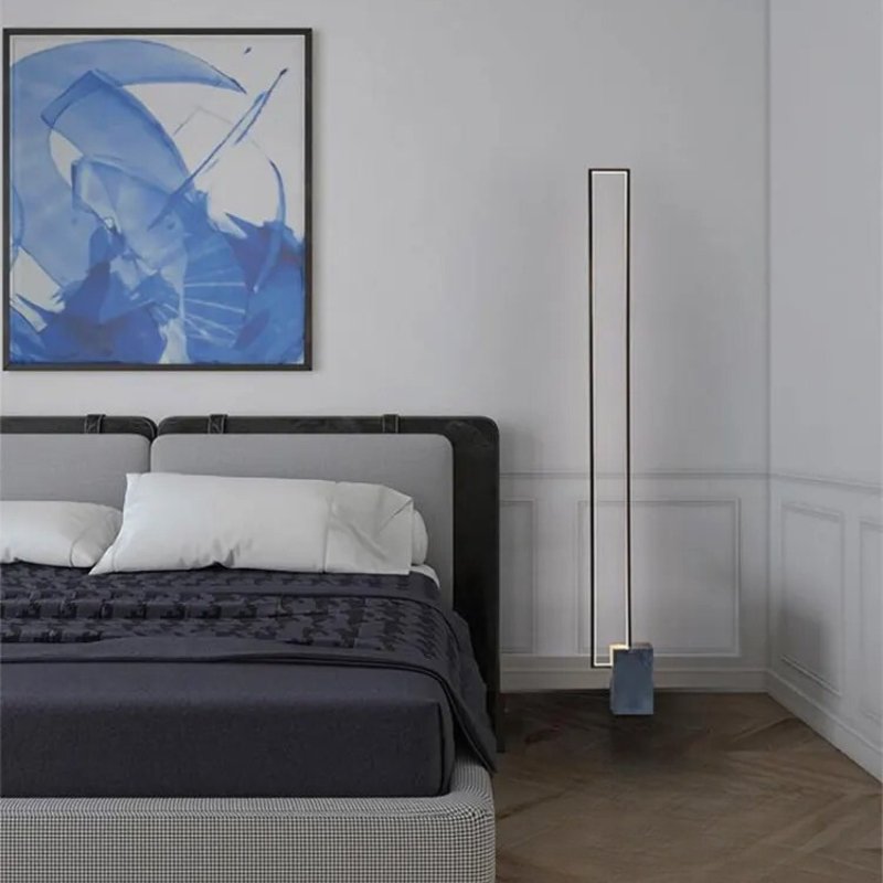 Lampada da terra moderna AstraLume con luminosità regolabile per spazi abitativi
